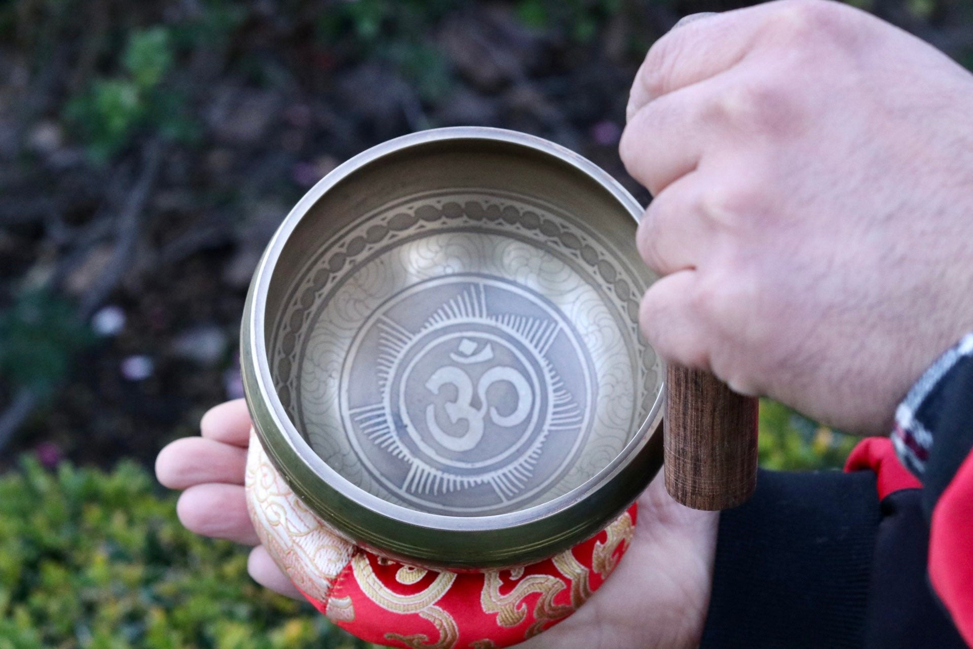 5" Bronze Mantra Singing Bowl | Yoga, Meditation & Sound Therapy