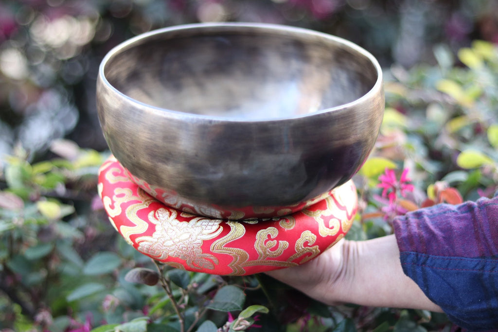Handmade Tibetan Singing Bowl Set from Nepal for Meditation, Yoga & Sound Therapy