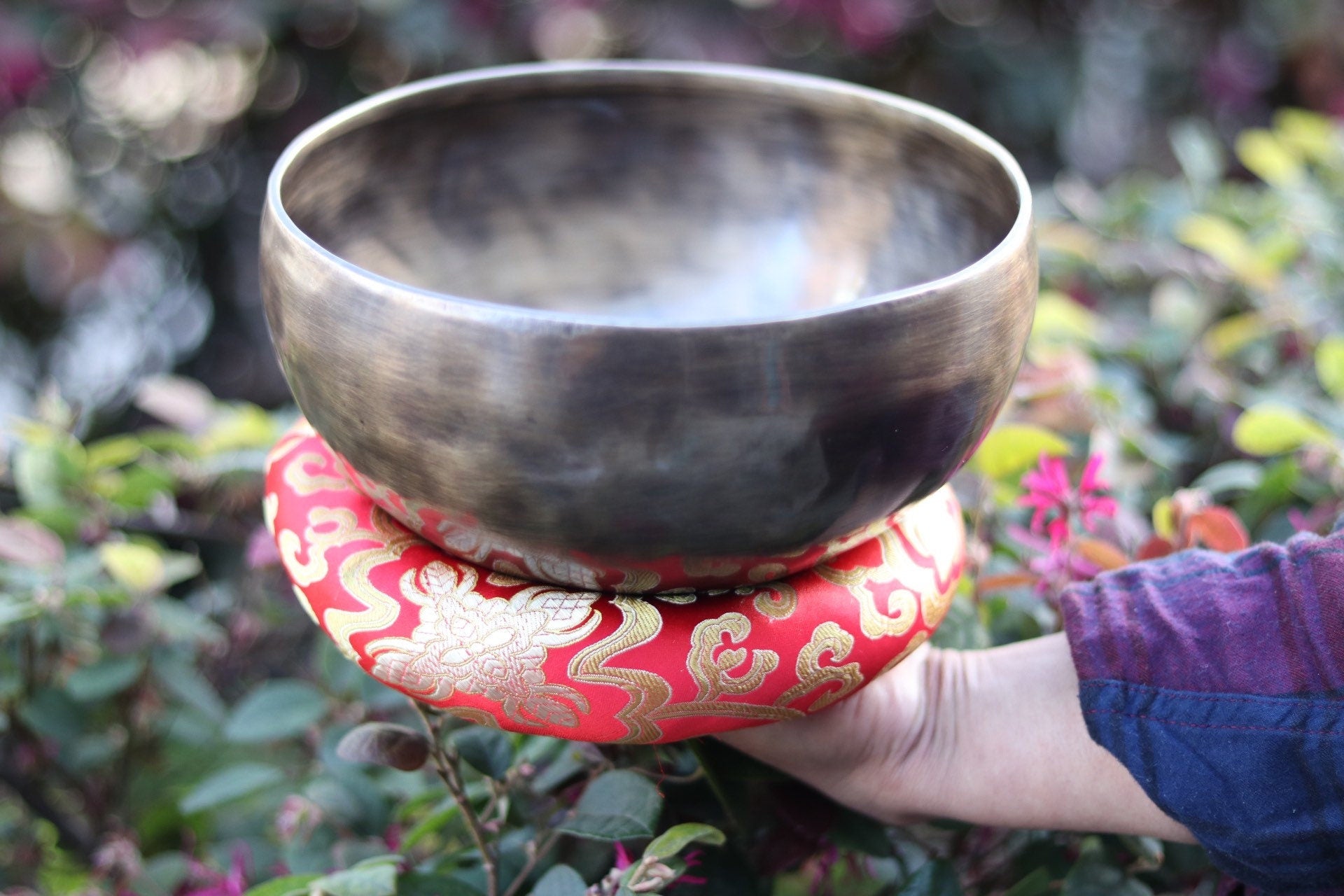 Handmade Tibetan Singing Bowl Set from Nepal for Meditation, Yoga & Sound Therapy