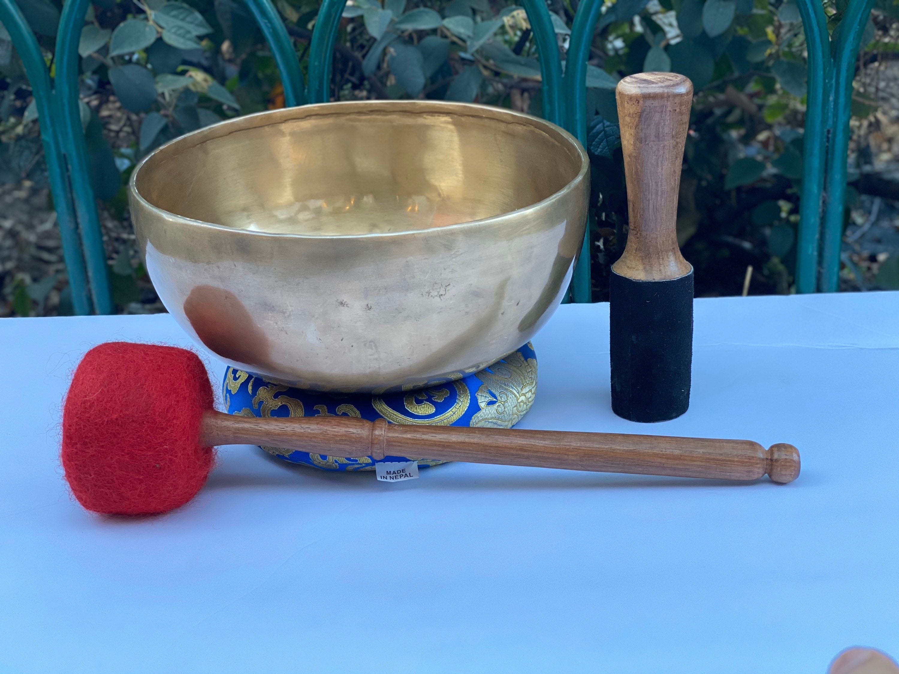 7" Hand Hammered Tibetan Singing Bowl, Chakra Healing, Sound Therapy