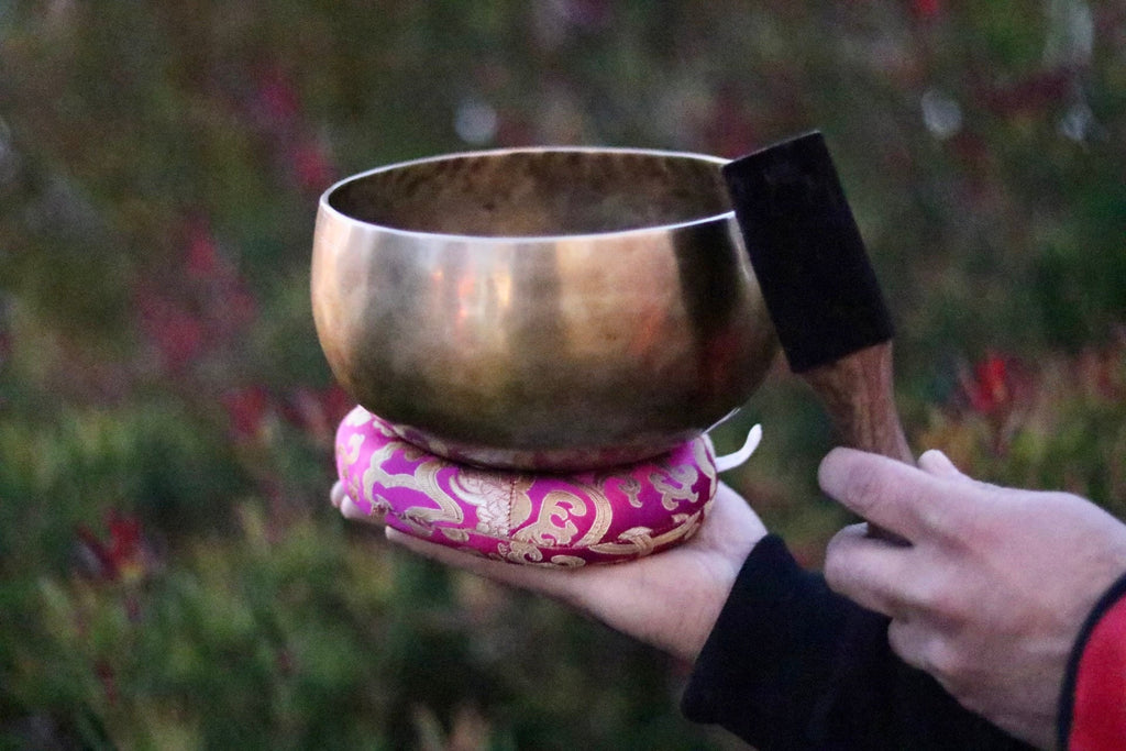Hand Hammered Tibetan Singing Bowl 7" for Meditation, Yoga, Healing