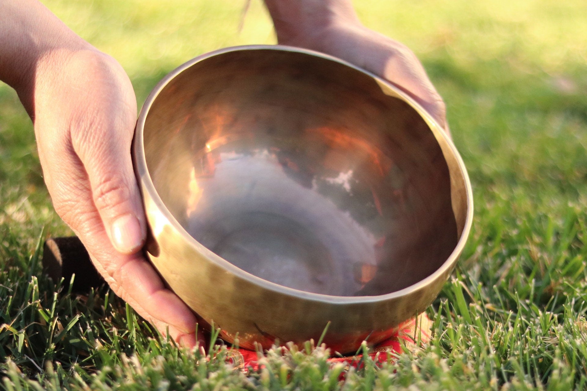 7 Inch Handmade Tibetan Singing Bowl Set with Mallet & Cushion