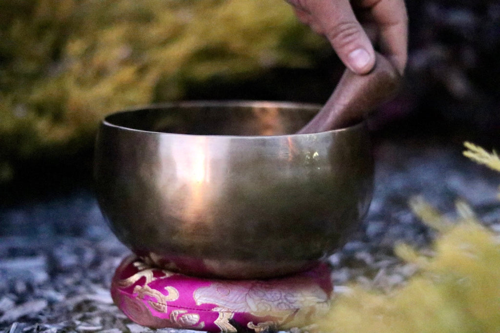 Hand Hammered Tibetan Singing Bowl 7" for Meditation, Yoga, Healing