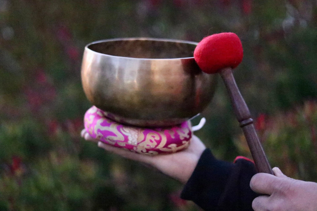 Hand Hammered Tibetan Singing Bowl 7" for Meditation, Yoga, Healing