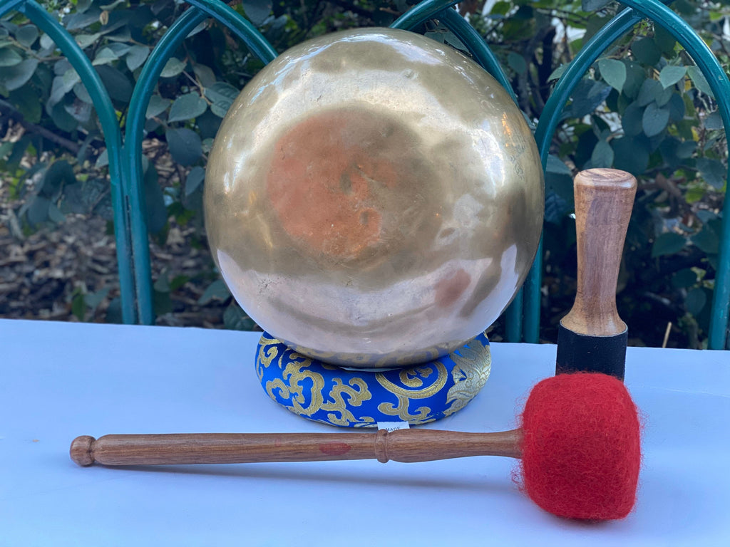 7" Hand Hammered Tibetan Singing Bowl, Chakra Healing, Sound Therapy