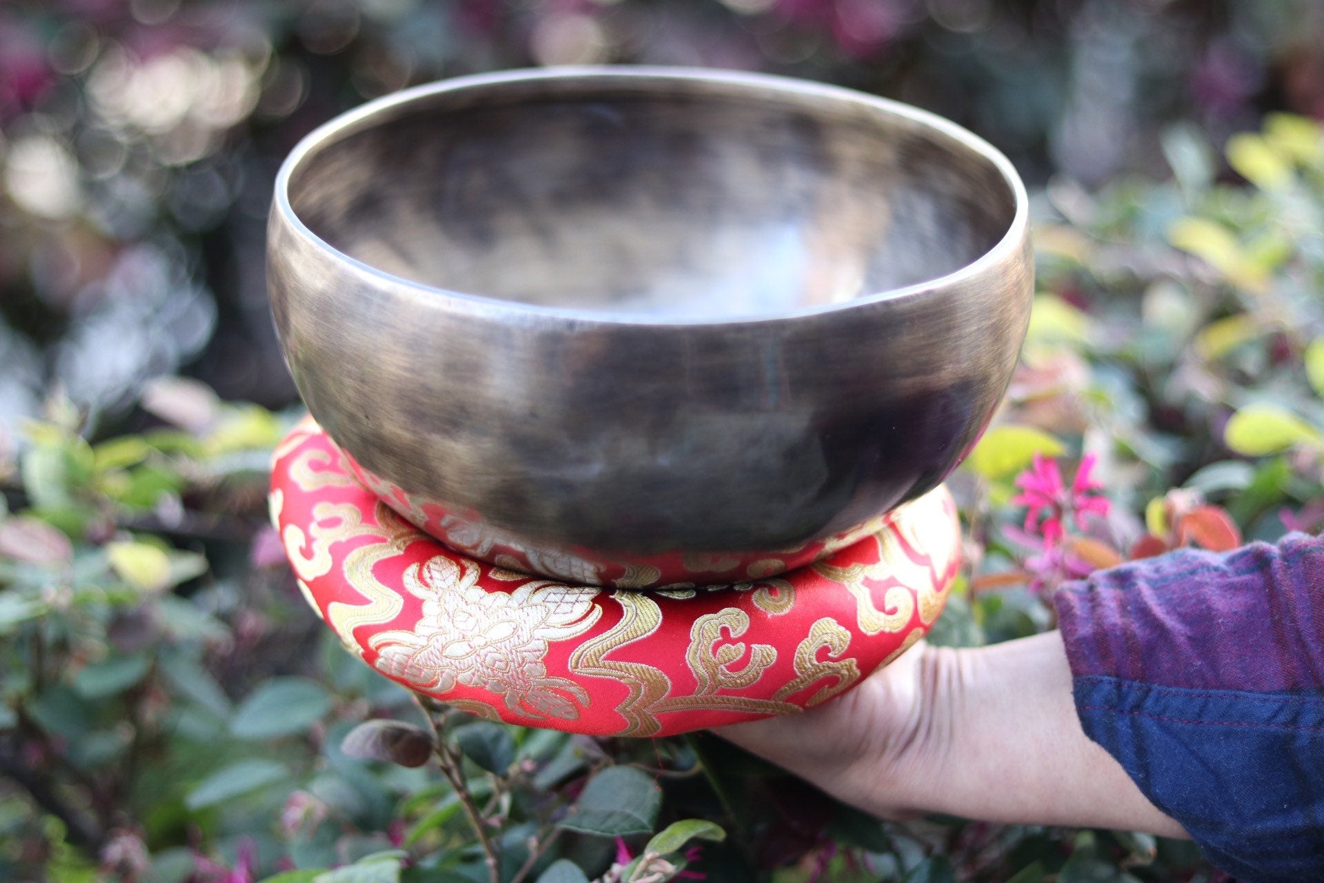 Handmade Tibetan Singing Bowl Set from Nepal for Meditation, Yoga & Sound Therapy